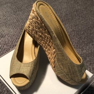 CL by Laundry Daysie Slip-On Wedges